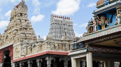 திருச்செந்தூர் கோயில் வளாகத்தில் இரவு நேரத்தில் பக்தர்களை அனுமதிக்க கோரி பாஜக போராட்டம்