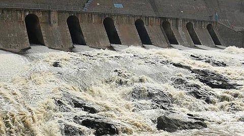 வேகமாக நிரம்புகிறது மேட்டூர் அணை: 30 பேர் கொண்ட கண்காணிப்புக் குழு அமைப்பு