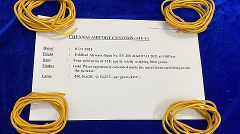 தங்கத்தை வயர்களாக மாற்றி துபாயில் இருந்து கடத்தல்: சென்னையில் 2.06 கிலோ தங்கம் சிக்கியது
