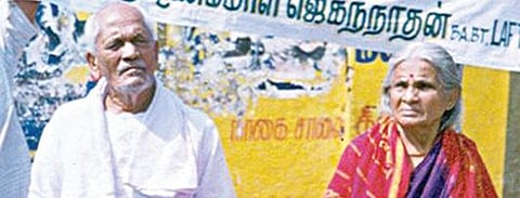 கணவருடன் கிருஷ்ணம்மாள் ஜெகநாதன்.