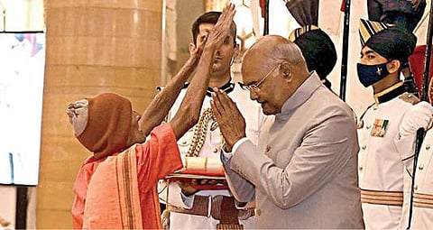 பத்ம ஸ்ரீ விருது பெற்ற 102 வயது முதியவர் குடியரசுத் தலைவர் ராம்நாத்துக்கு ஆசி