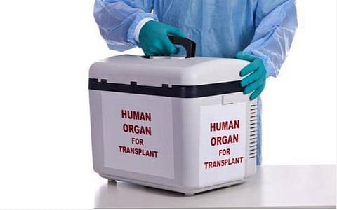 தமிழகத்தில் உடல் உறுப்புகளை தானமாகப் பெறுவதற்கும், வழங்குவதற்கும் ஆதார் கட்டாயம்: அரசாணை வெளியீடு