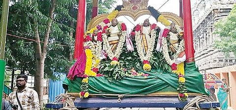 சிறப்பு அலங்காரத்தில் எழுந்தருளிய நால்வர் உற்சவம்.