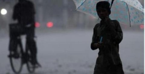 தமிழகத்தில் நான்கு மாவட்டங்களில் கனமழை: வானிலை ஆய்வு மையம்