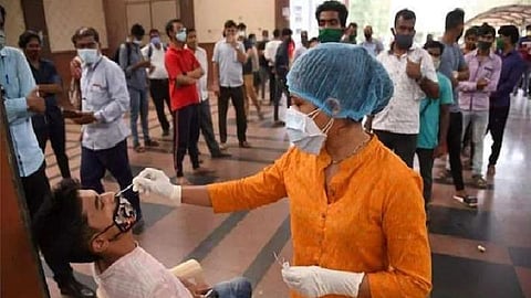 இந்தியாவில் 7,579 பேருக்கு கரோனா: 543 நாட்களில் இல்லாத அளவுக்கு அன்றாட பாதிப்பு குறைவு