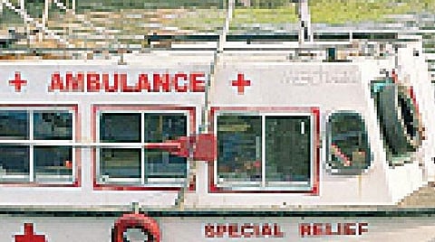 இந்தியா - இலங்கை இடையேயான படகு ஆம்புலன்ஸ் சேவை: இலங்கை தூதருடன் ஆளுநர் தமிழிசை ஆலோசனை