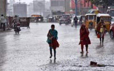 5 மாவட்டங்களுக்கு ரெட் அலர்ட்: எந்தெந்த மாவட்டங்களில் பள்ளி, கல்லூரிகளுக்கு விடுமுறை?