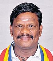 பெ.மகேஷ்குமார்