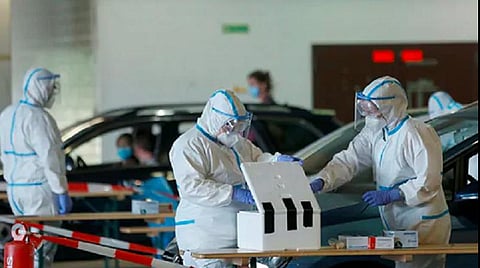 இந்தியாவில் புதிதாக மேலும் 10,549​​​​​​​ பேருக்கு கரோனா: 488 பேர் உயிரிழப்பு