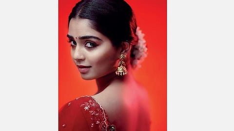 கோலிவுட் ஜங்ஷன்: இசைக் காணொலியில் கௌரி!