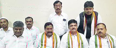 திருப்பத்தூரில் நேற்று செய்தியாளர்களை சந்தித்த காங்கிரஸ் கட்சியின் மாநில பொதுச் செயலாளர் அருள் அன்பரசு.