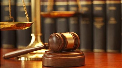 தமிழகத்தில் நீர்நிலை ஆக்கிரமிப்புகளை அகற்றியது குறித்து அறிக்கை தாக்கல் செய்யாவிட்டால் தலைமைச் செயலர் ஆஜராக நேரிடும்: உயர் நீதிமன்ற நீதிபதிகள் எச்சரிக்கை