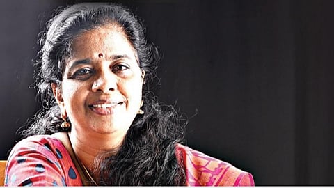 நூல் வெளி: அரசியலும் நெசவுமாக ஒரு வாழ்க்கை