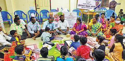 குமராட்சி ஒன்றிய தொடக்கப் பள்ளிகளில் இல்லம் தேடி கல்வித்திட்டம்  தொடங்கி  வைக்கப்பட்டது.