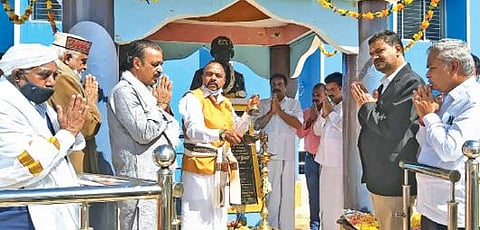 நீலகிரி கூட்டுறவு விற்பனை சங்கத்தை நிறுவிய ஆரிகவுடருக்கு மணிமண்டபம் கட்ட வலியுறுத்தல்  :