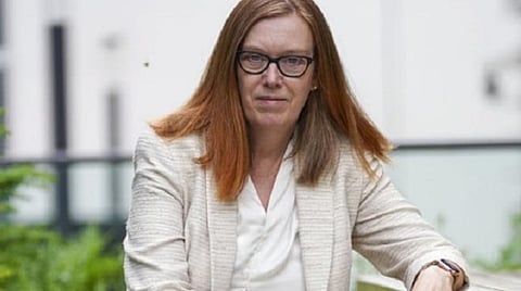 பேராசிரியர் டேம் சாரா கில்பெர்ட்