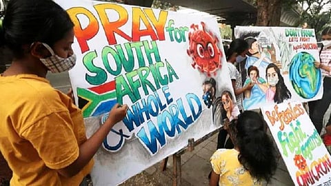 ஒமைக்ரான் பாதிப்பு முதல் மூன்று அலைகளைவிட குறைவுதான்: தென் ஆப்பிரிக்கா