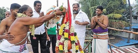 கடலூர் ராஜகோபாலசாமி கோயில் கும்பாபிஷேகம் நடந்தது.