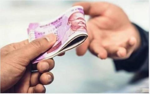 நில அளவை சரி செய்து கொடுக்க ரூ.5,000 லஞ்சம் பெற்ற விஏஓவிற்கு 4 ஆண்டுகள் சிறைத்தண்டனை, ரூ.40,000 அபராதம்