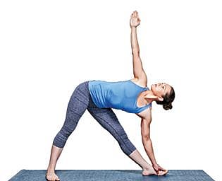 தினம் தினம் யோகா 16: திரிகோணாசனம்