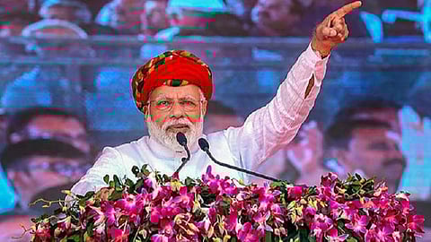 உ.பி.யில் பிரதமர் மோடி: மகளிர் சுய உதவிக் குழுக்களுக்கு ரூ.1000 கோடி நிதி வழங்குகிறார்; 2 லட்சம் பெண்கள் பங்கேற்கின்றனர்- பிரியங்கா பிரச்சாரம் இனி எடுபடுமா?