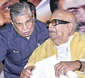 கருணாநிதியிடம் உதவியாளராக சேர்ந்து நிழலாக வாழ்ந்த சண்முகநாதன்