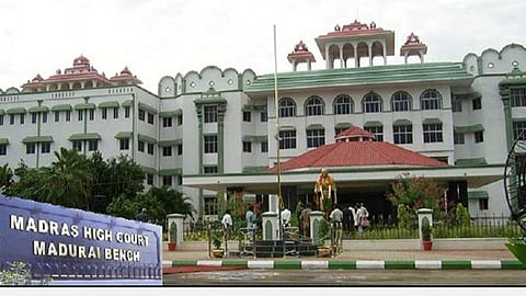 மதுரையிலும் எம்.பி., எம்எல்ஏக்கள் வழக்குகளை விசாரிக்கத் தனி நீதிமன்றம்: தலைமை நீதிபதிக்கு வழக்கறிஞர்கள் சங்கங்கள் மனு 