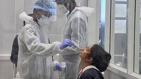 புதிதாக 6,650 பேருக்கு கரோனா உறுதி - ஒமைக்ரான் பாதிக்கப்பட்டோர் எண்ணிக்கை 358 ஆக உயர்வு