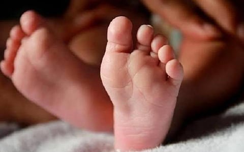 வெந்நீர் பட்டு படுகாயம் அடைந்த குழந்தை உயிரிழப்பு