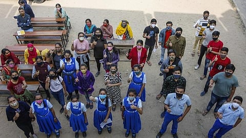 வெல் டன் யங் இந்தியா! - முதல் நாளில் 40 லட்சம்+ சிறாருக்கு தடுப்பூசி: மத்திய சுகாதார அமைச்சர் பாராட்டு