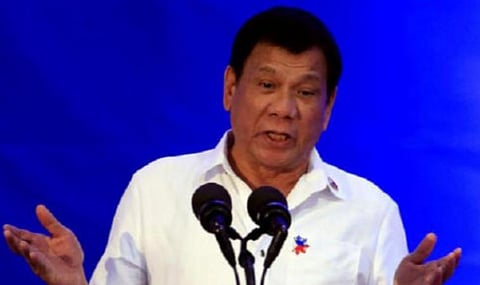 தடுப்பூசி செலுத்திக் கொள்ளாமல் வெளியே வந்தால் கைது: பிலிப்பைன்ஸ் அதிபர்