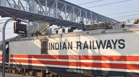 ரயில் நிலைய மேம்பாட்டுக் கட்டணம் வசூலிக்க முடிவு: தொலைதூர ரயில் கட்டணம் உயர வாய்ப்பு