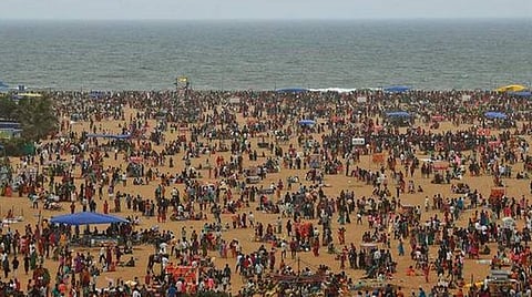 பொங்கல் விடுமுறை நாட்களில் கடற்கரை, நீர்நிலைகளுக்கு செல்ல பொதுமக்களுக்கு கட்டுப்பாடுகள்