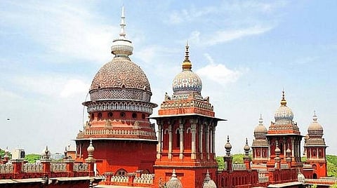 காணொலிக் காட்சி மூலம் ஆஜராவதால் தொழில்ரீதியாக பாதிப்பு: உயர் நீதிமன்றத் தலைமை நீதிபதிக்கு கோவை வழக்கறிஞர்கள் சங்கம் கடிதம்