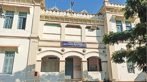 கடலூரில் உள்ள மாவட்ட முதன்மை கல்வி அலுவலர் அலுவலகம்.