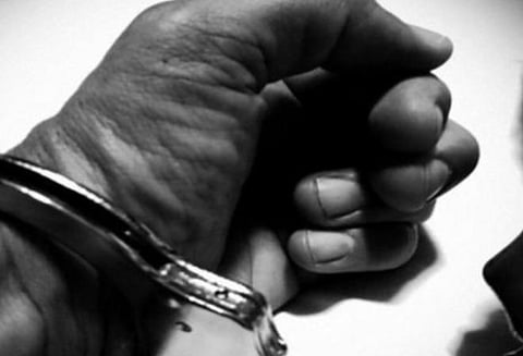 சங்கரன்கோவில் அருகே இளைஞர் கொலை