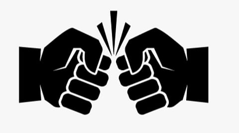 திருப்பத்தூர் அருகே கோஷ்டி மோதல்