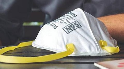 அமெரிக்காவில் இலவசமாக 40 கோடி N95 முகக்கவசங்கள் வழங்க திட்டம்