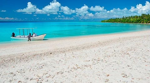 இரண்டு ஆண்டுகளாக தொற்றிலிருந்து தப்பித்த நாட்டையும் தாக்கியது கரோனா!