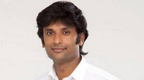 தமிழக பாஜக இளைஞர் அணி தலைவர் வினோஜ் பி.செல்வம் மீது 3 பிரிவுகளில் சைபர் கிரைம் போலீஸார் வழக்கு பதிவு