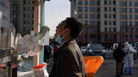 புதிய வகை கரோனா வைரஸ் ‘நியோகோவ்’ - மனிதர்களுக்கு பரவக்கூடும் என சீன விஞ்ஞானிகள் எச்சரிக்கை