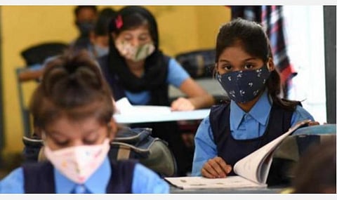 புதுவை, காரைக்காலில் நாளை பள்ளிகள் திறப்பு: மதிய உணவுக்கு தட்டு, டம்ளர் கொண்டுவர அறிவுறுத்தல்