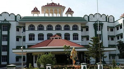 பட்டாசு ஆலை விபத்தில் இறந்தவர்கள் குடும்பத்துக்கு இழப்பீடு: தமிழக அரசுக்கு உயர் நீதிமன்றம் பாராட்டு