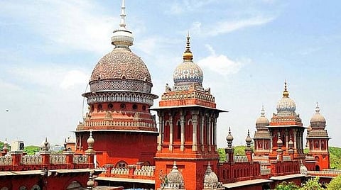 தமிழகம், புதுச்சேரியில் உள்ள அனைத்து நீதிமன்றங்களிலும் நேரடி மற்றும் ஆன்லைனில் நாளை முதல் வழக்கு விசாரணை: உயர் நீதிமன்ற தலைமை பதிவாளர் அறிவிப்பு