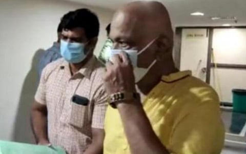 சிவசங்கர் பாபாவுக்கு சிகிச்சை: சகோதரி மனுவுக்கு பதிலளிக்க சென்னை உயர் நீதிமன்றம் உத்தரவு