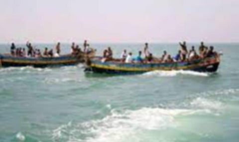 இலங்கை அரசு 105 படகுகளை ஏலத்தில் விட்டால், 7,500 தமிழர்களின் வாழ்வாதாரம் பறிக்கப்படும்: ராமதாஸ்