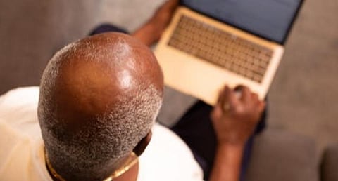 'மன அழுத்தம் அதிகம் உள்ளோருக்கு முடி உதிரும்' - ஆயுர்வேத தீர்வு என்ன?