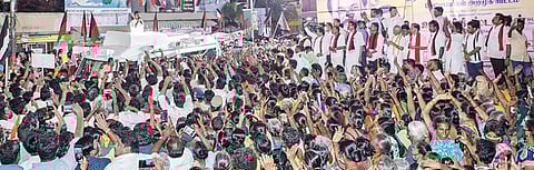 திருச்சி உறையூர் குறத்தெருவில் நேற்று திமுக வேட்பாளர்களை ஆதரித்துப் பேசிய உதயநிதி ஸ்டாலின்.படம்: ஜி.ஞானவேல்முருகன்