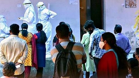 இந்தியாவில் புதிதாக 58,077 பேருக்கு கரோனா: நாட்டில் தடுப்பூசி செலுத்தியோர் எண்ணிக்கை 171.79 கோடியாக உயர்வு