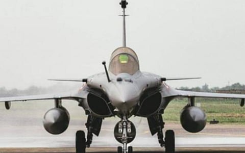 பிரான்சில் இருந்து அடுத்த வாரம் கடைசியாக 3 ரஃபேல் விமானங்கள் இந்தியா வருகை